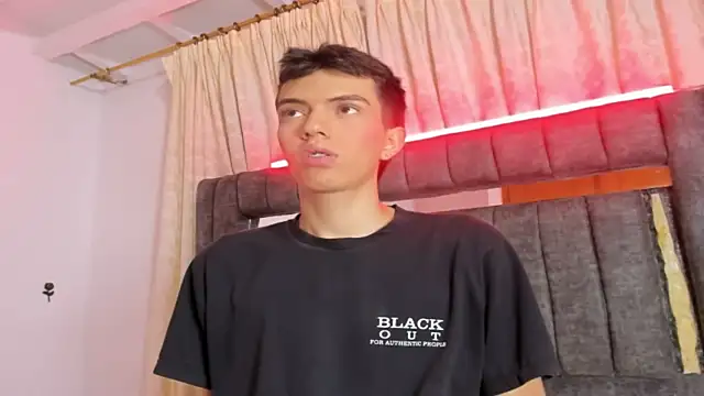 dylan 202520  online show from 10-07-25, 11:33