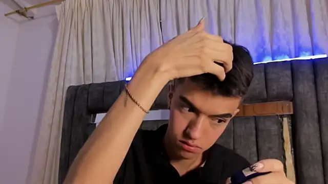 dylan 202520  online show from 09-24-25, 11:28