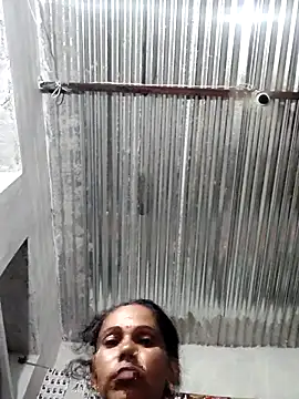 Snapshot of Pooja750 chatting on 07-23-26, 05:20 Pooja750 online show from 07-23-26, 05:20