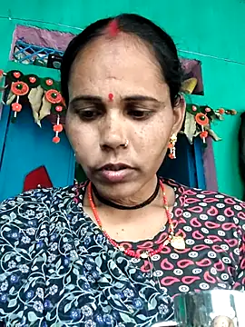 Pooja750 online show from 12-23-25, 10:03