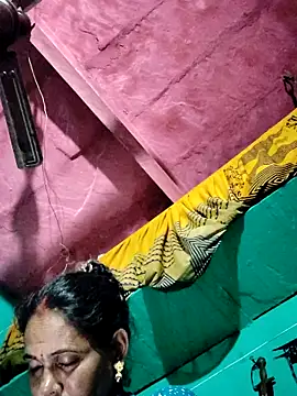 Pooja750 online show from 11-04-25, 06:44