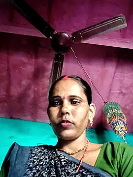 Pooja750 online show from 11-05-25, 06:49