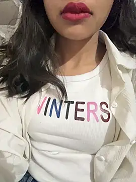 Snapshot of seemujaan chatting on 11-25-25, 02:01 seemujaan online show from 11-25-25, 02:01