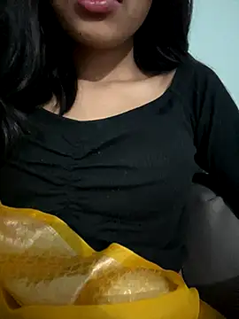 Snapshot of seemujaan chatting on 11-29-25, 01:50 seemujaan online show from 11-29-25, 01:50