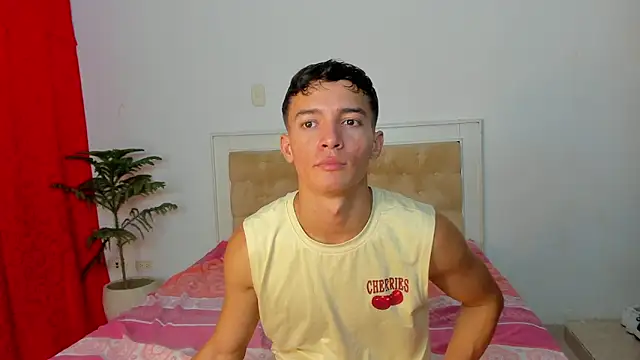 Snapshot of eroseliam chatting on 02-26-26, 07:36 eroseliam online show from 02-26-26, 07:36