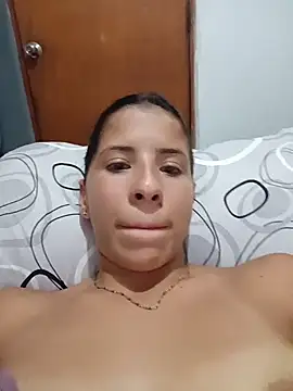 Snapshot of Liagni0 chatting on 02-12-26, 03:28 Liagni0 online show from 02-12-26, 03:28