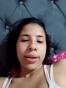 Snapshot of Liagni0 chatting on 09-22-25, 11:00 Liagni0 online show from 09-22-25, 11:00