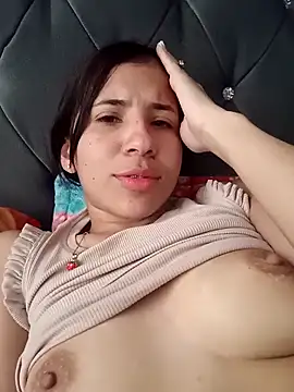 Snapshot of Liagni0 chatting on 09-24-25, 03:07 Liagni0 online show from 09-24-25, 03:07