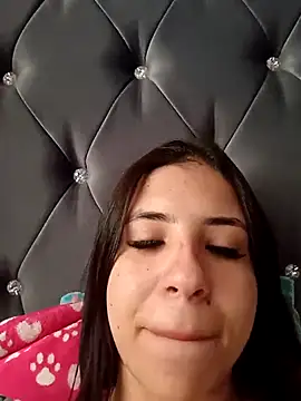 Snapshot of Liagni0 chatting on 09-30-25, 03:29 Liagni0 online show from 09-30-25, 03:29