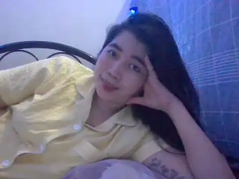 Snapshot of Asianhotskinny chatting on 06-12-26, 09:40 Asianhotskinny online show from 06-12-26, 09:40