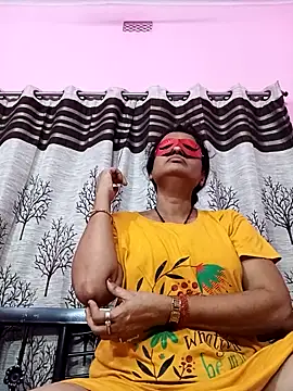 Snapshot of Gullapi chatting on 10-07-25, 02:45 Gullapi online show from 10-07-25, 02:45