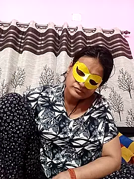 Snapshot of Gullapi chatting on 04-06-26, 11:39 Gullapi online show from 04-06-26, 11:39