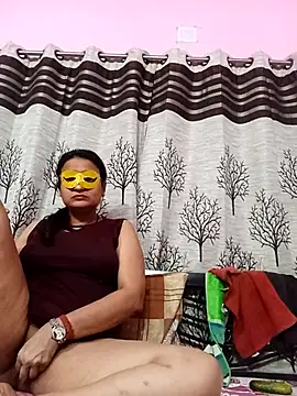 Snapshot of Gullapi chatting on 03-04-26, 03:20 Gullapi online show from 03-04-26, 03:20