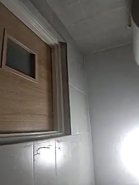 948197 online show from 12-01-25, 08:21