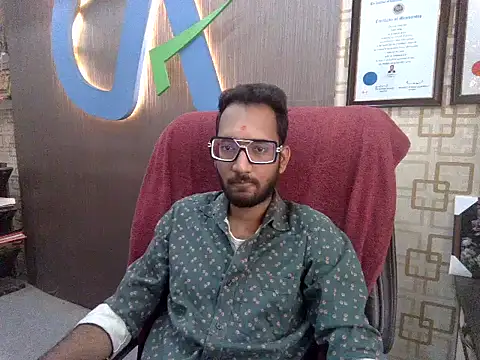Snapshot of rahul_stripper chatting on 10-25-25, 06:12 rahul stripper online show from 10-25-25, 06:12