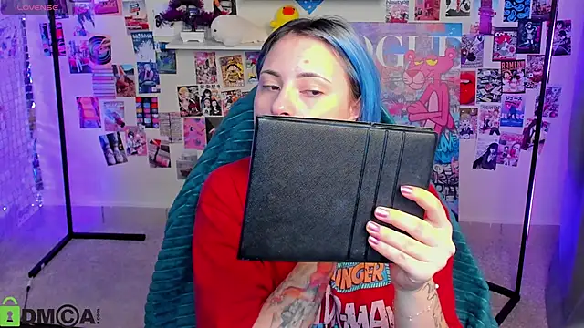 Penny Stanley online show from 11-20-25, 02:34