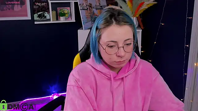 Penny Stanley online show from 10-24-25, 01:59