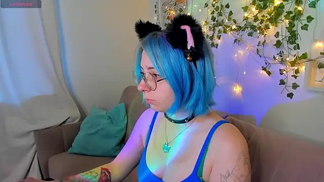 Penny Stanley online show from 09-12-25, 02:44