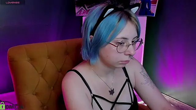 Penny Stanley online show from 10-04-25, 02:02