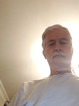 slaveman4you online show from 11-04-25, 04:22