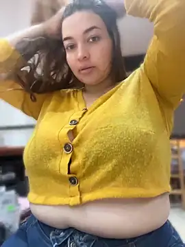 Snapshot of sarahreyess_11 chatting on 04-15-26, 11:05 sarahreyess 11 online show from 04-15-26, 11:05