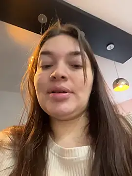 Snapshot of sarahreyess_11 chatting on 03-11-26, 10:31 sarahreyess 11 online show from 03-11-26, 10:31