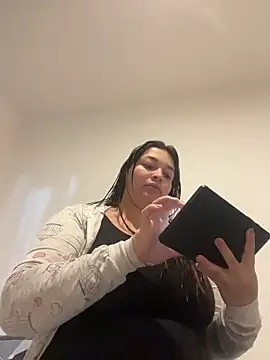 Snapshot of sarahreyess_11 chatting on 03-25-26, 10:47 sarahreyess 11 online show from 03-25-26, 10:47