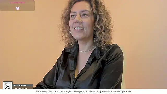 Paty chic online show from 10-28-25, 01:43