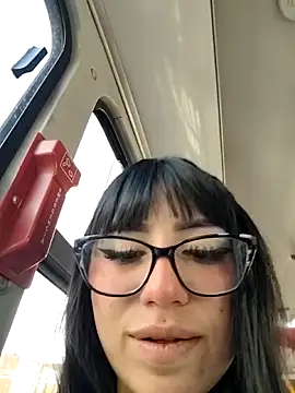 Snapshot of Kitty_Melodi chatting on 11-18-25, 09:29 Kitty Melodi online show from 11-18-25, 09:29