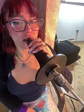 Snapshot of Kitty_Melodi chatting on 02-26-26, 10:04 Kitty Melodi online show from 02-26-26, 10:04