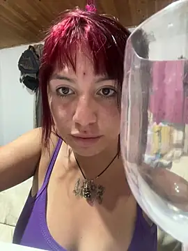 Snapshot of Kitty_Melodi chatting on 02-25-26, 02:45 Kitty Melodi online show from 02-25-26, 02:45