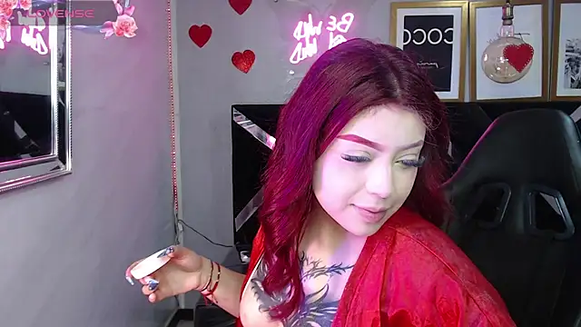 Red Bunny v online show from 04-18-26, 01:35