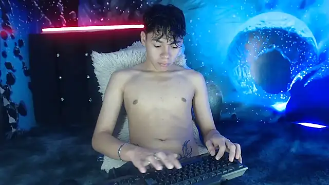 SemerHott online show from 11-02-25, 01:27