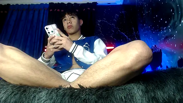 SemerHott online show from 12-17-25, 11:37