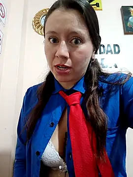 Snapshot of Hannah-colx chatting on 09-27-25, 04:51 Hannah-colx online show from 09-27-25, 04:51