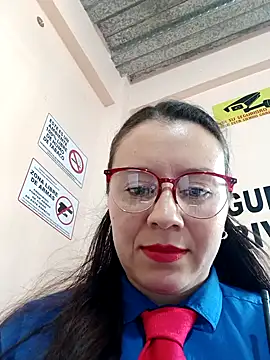 Snapshot of Hannah-colx chatting on 09-26-25, 04:47 Hannah-colx online show from 09-26-25, 04:47