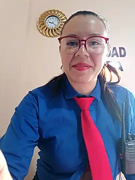 Snapshot of Hannah-colx chatting on 09-12-25, 01:22 Hannah-colx online show from 09-12-25, 01:22