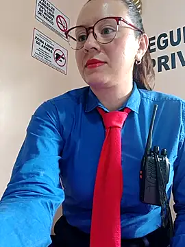 Snapshot of Hannah-colx chatting on 10-17-25, 04:53 Hannah-colx online show from 10-17-25, 04:53
