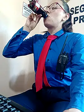 Snapshot of Hannah-colx chatting on 09-19-25, 04:22 Hannah-colx online show from 09-19-25, 04:22