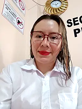 Hannah-colx online show from 01-18-26, 05:49