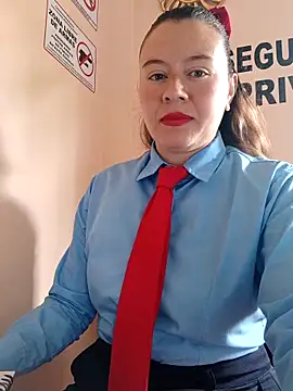 Snapshot of Hannah-colx chatting on 05-11-26, 04:04 Hannah-colx online show from 05-11-26, 04:04