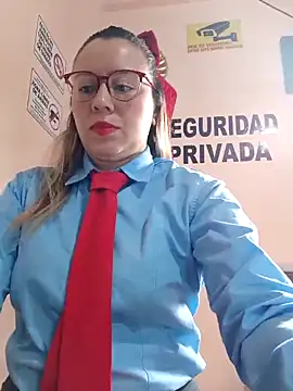 Snapshot of Hannah-colx chatting on 04-22-26, 01:07 Hannah-colx online show from 04-22-26, 01:07