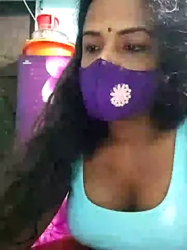 Snapshot of Anikaislam chatting on 10-10-25, 07:25 Anikaislam online show from 10-10-25, 07:25