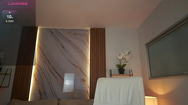 GiaNovak online show from 12-20-25, 07:06