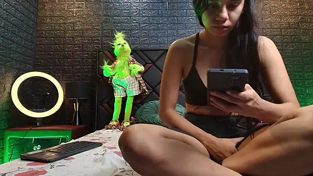 DannySamm online show from 12-23-25, 04:23