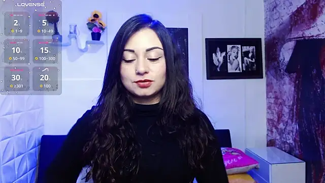 Eva Roussell online show from 10-25-25, 02:39