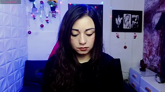 Eva Roussell online show from 12-05-25, 02:37