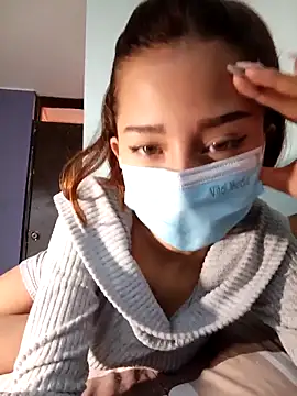 Snapshot of GiselleFever chatting on 10-10-25, 10:10 GiselleFever online show from 10-10-25, 10:10
