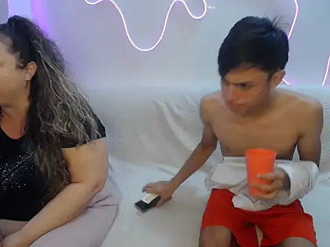 Snapshot of brutal_dirty_sex chatting on 09-23-25, 07:54 brutal dirty sex online show from 09-23-25, 07:54