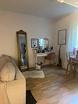 swedishbaddie online show from 10-15-25, 12:13